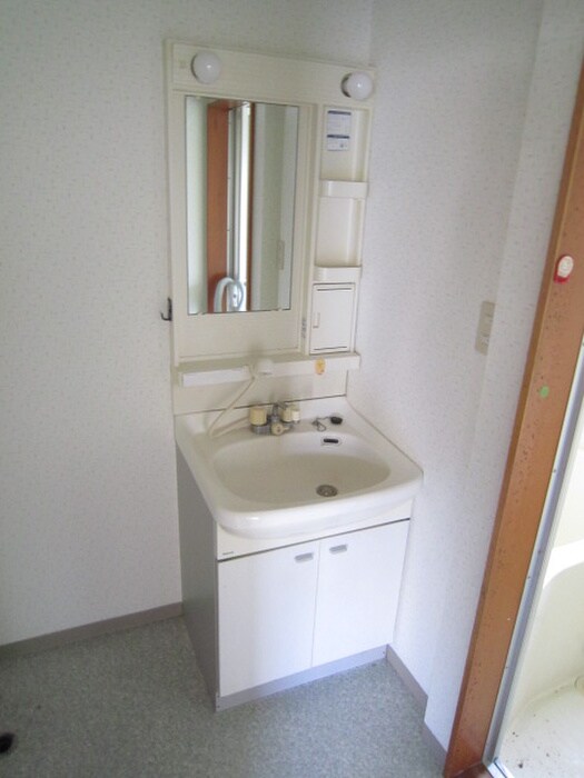 物件内観写真9　(洗面)