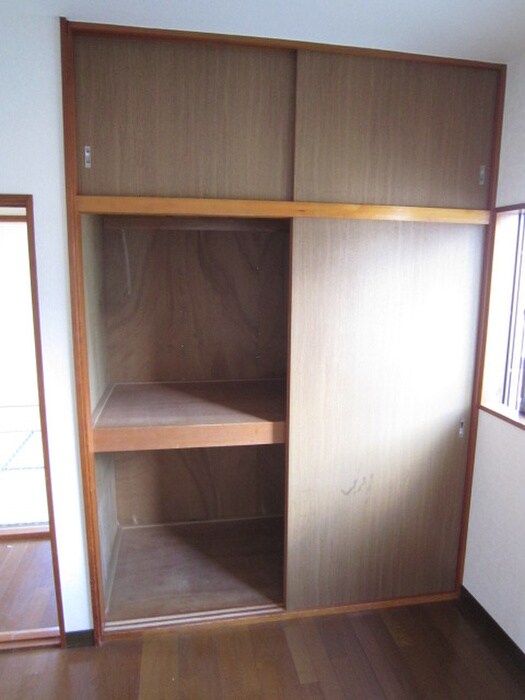 物件内観写真11　(収納)