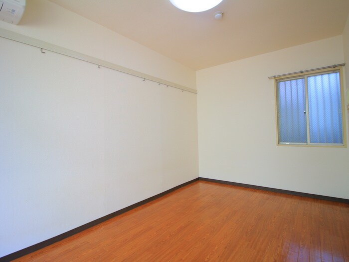 物件内観写真19　(居室)