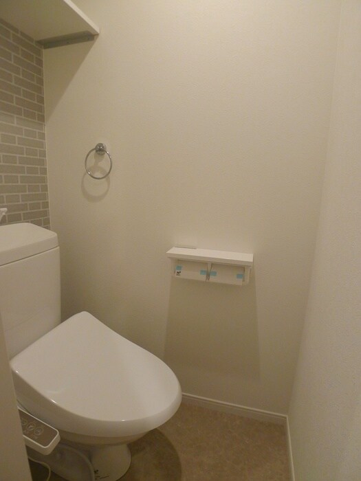 物件内観写真16　(トイレ)