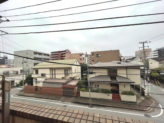 物件内観写真22　(室内からの展望)