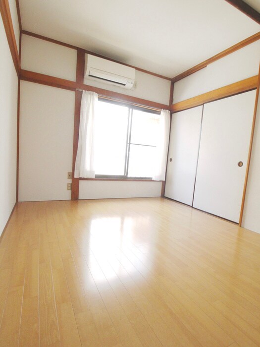 物件内観写真6　(居室)