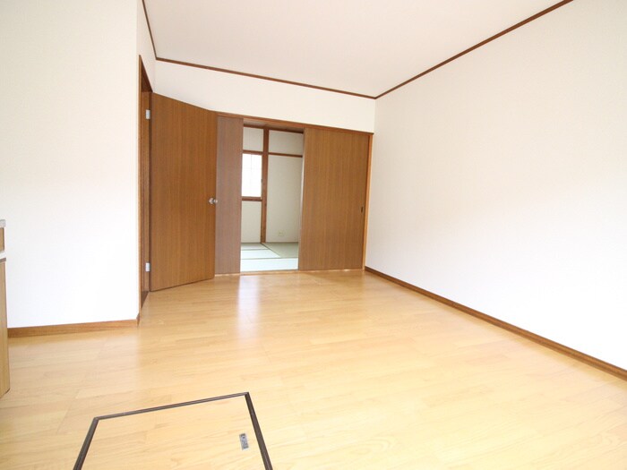 物件内観写真13　(居室)