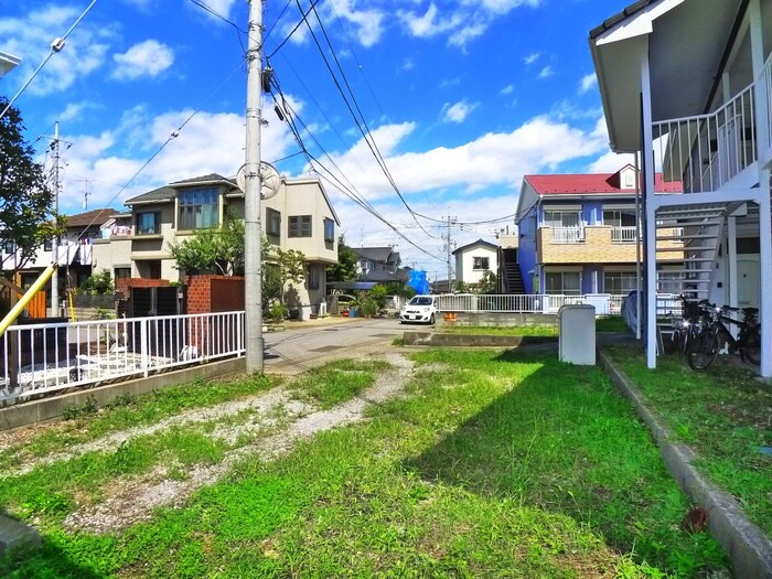 物件外観写真3　(駐車場)