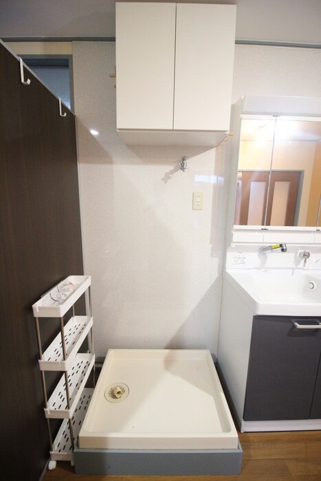 物件内観写真9　(洗濯機置場)