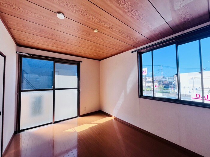 物件内観写真8　(居室)