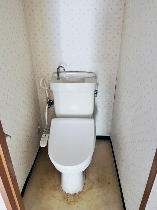 物件内観写真14　(トイレ)