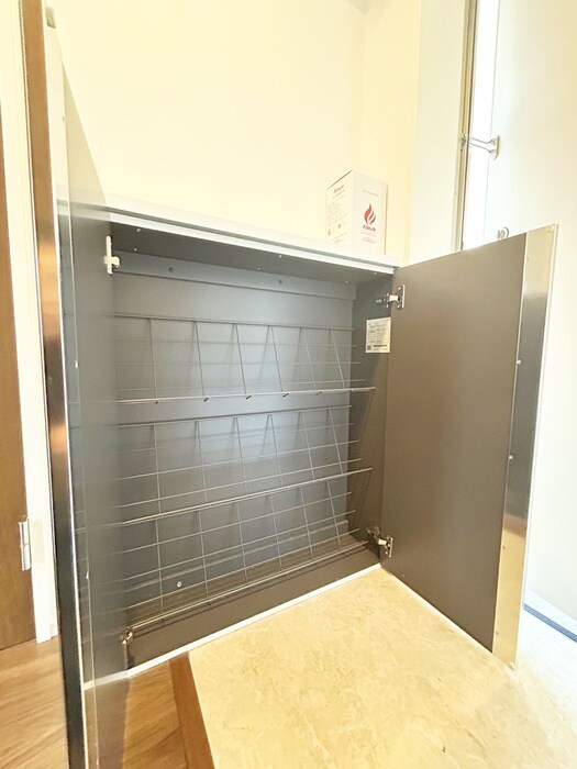 物件内観写真19　(靴箱)