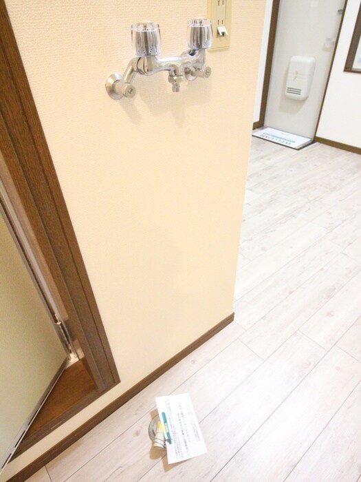 物件内観写真12　(洗濯機置場)