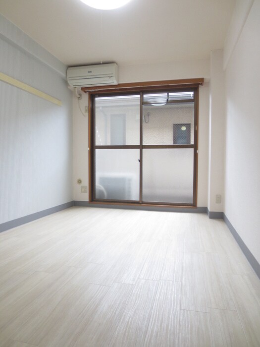 物件内観写真5　(居室)