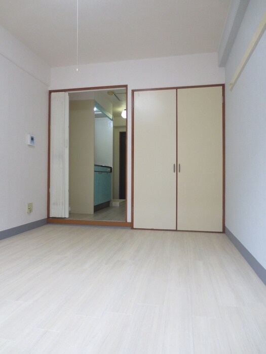 物件内観写真15　(居室)