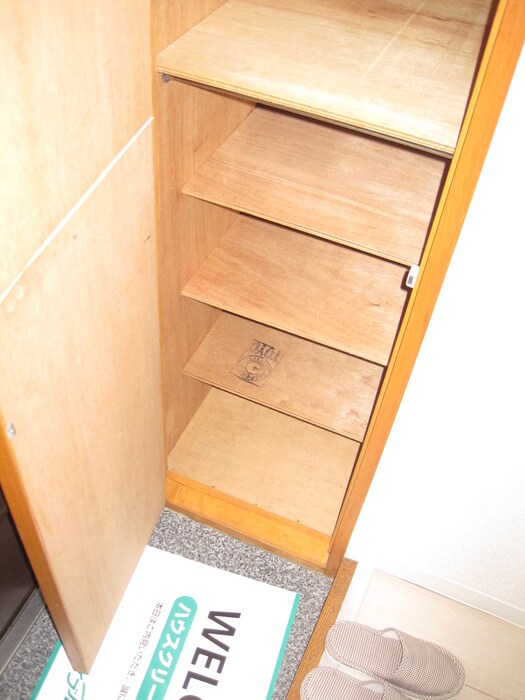 物件内観写真18　(靴箱)