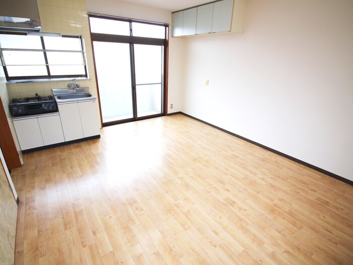 物件内観写真9　(室内からの展望)