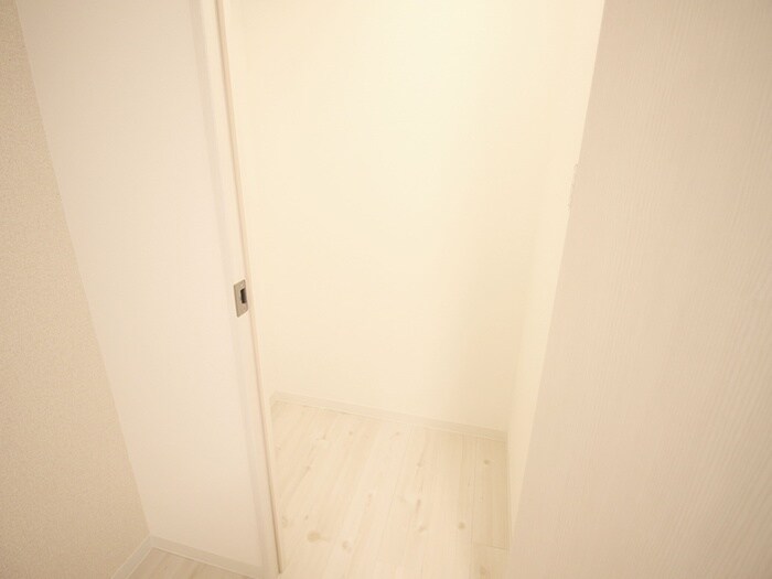 物件内観写真13　(収納)
