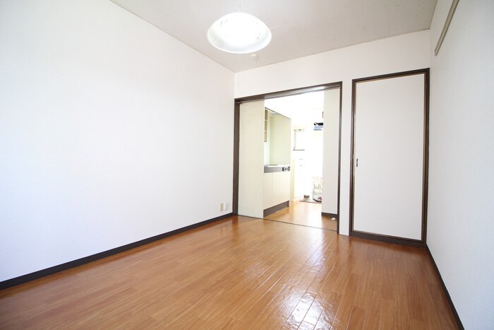 物件内観写真18　(居室)