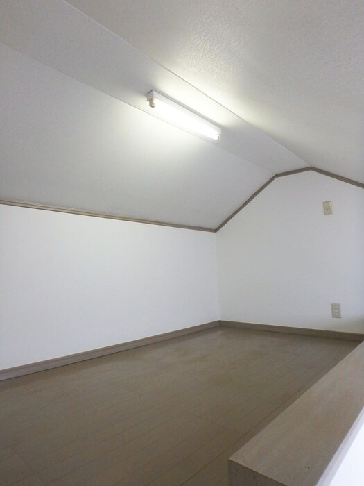 物件内観写真11　(ロフト)