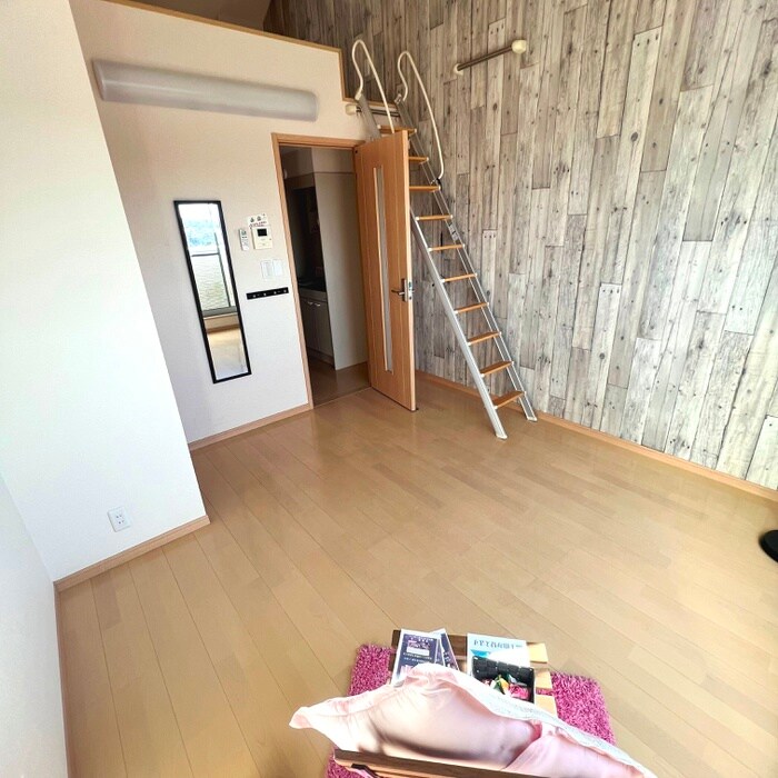 物件内観写真9　(居室)