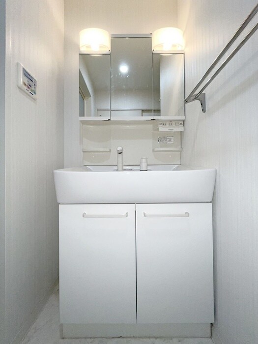 物件内観写真11　(洗面)