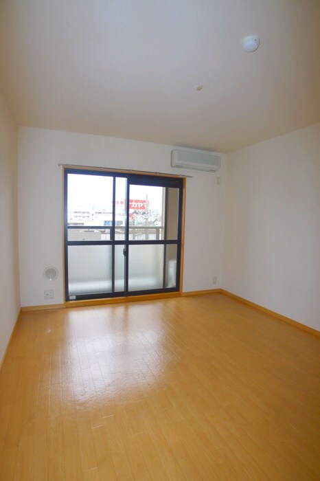 物件内観写真15　(居室)