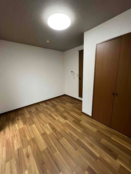 物件内観写真16　(居室)