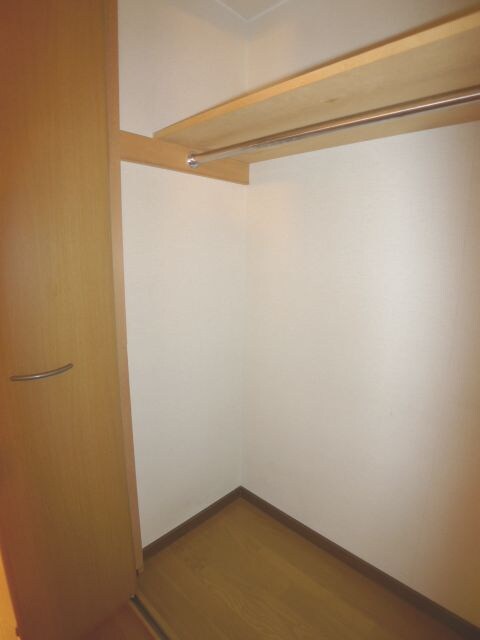 物件内観写真8　(収納)