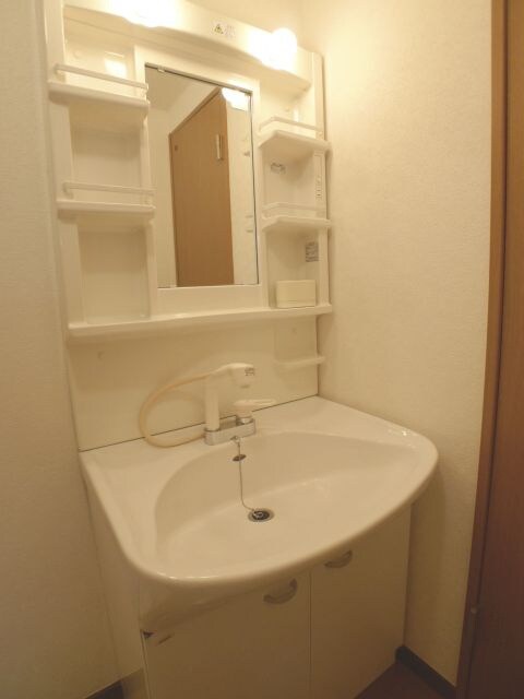 物件内観写真10　(洗面)