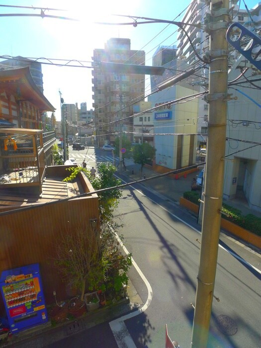 物件内観写真13　(室内からの展望)