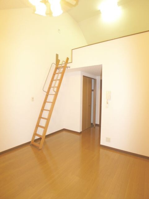 物件内観写真15　(居室)