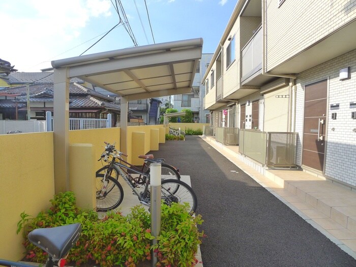 物件外観写真3　(駐車場)