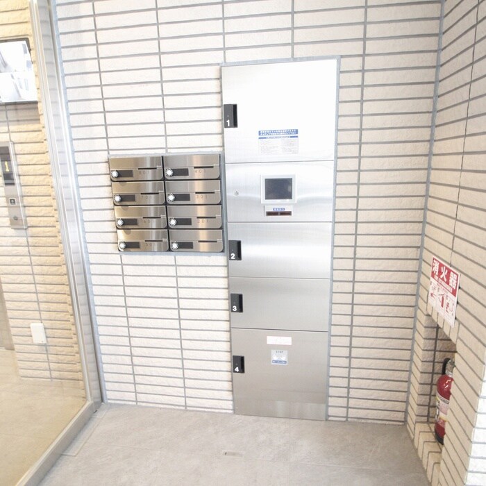 物件外観写真4　(建物設備)