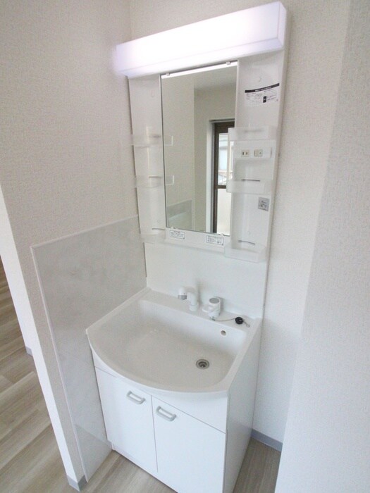 物件内観写真11　(洗面)