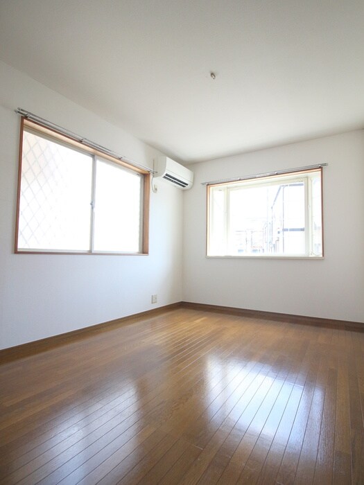 物件内観写真9　(居室)