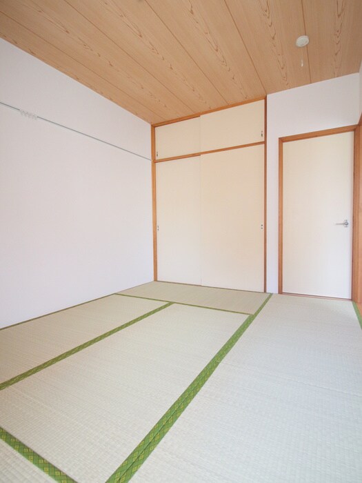 物件内観写真11　(居室)