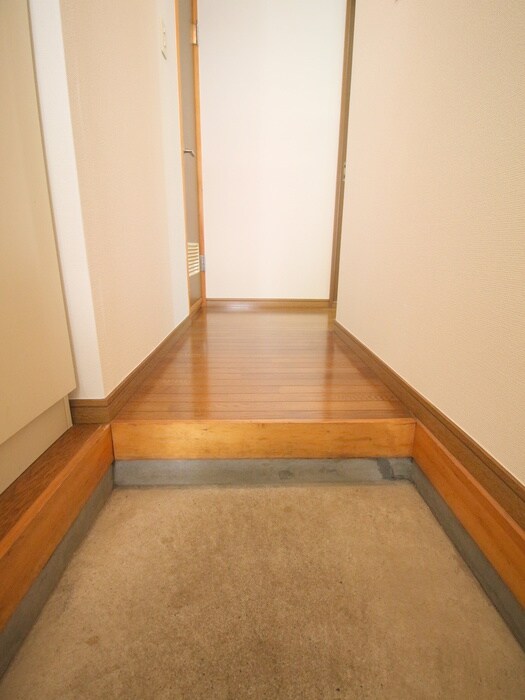 物件内観写真19　(玄関)