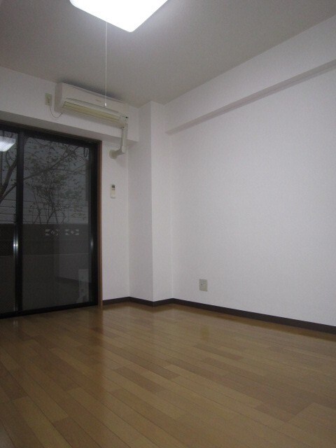 物件内観写真5　(居室)