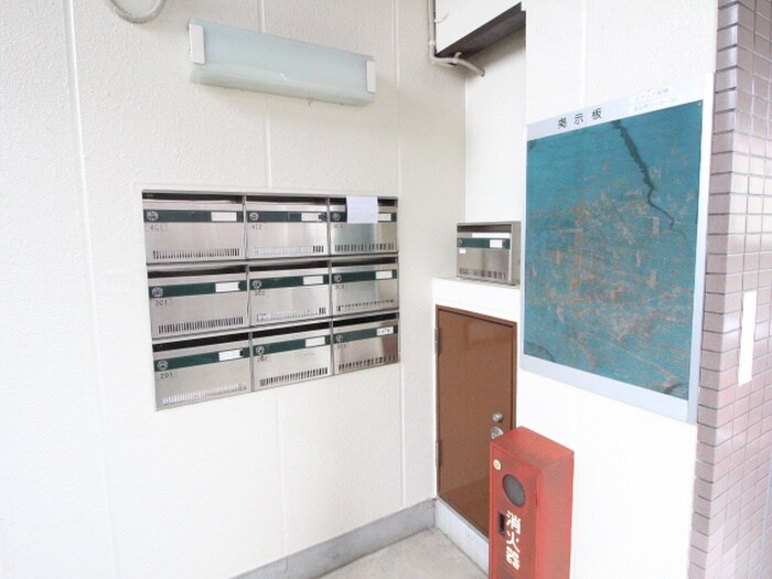 物件外観写真4　(建物設備)