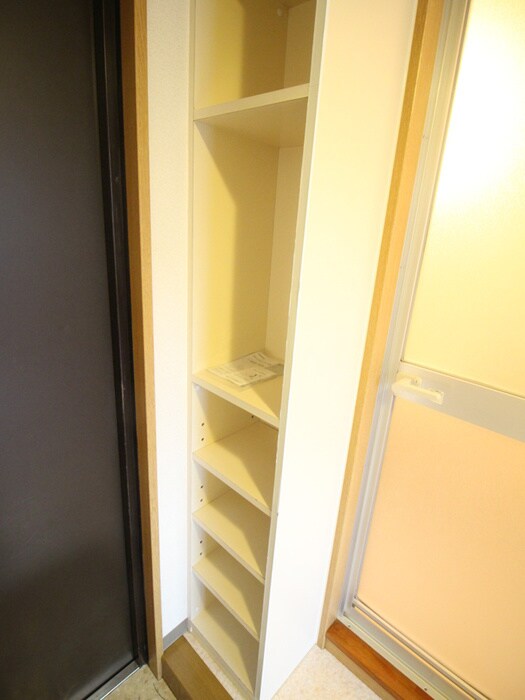 物件内観写真15　(靴箱)