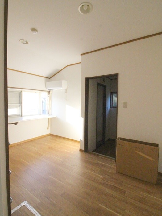 物件内観写真9　(居室)