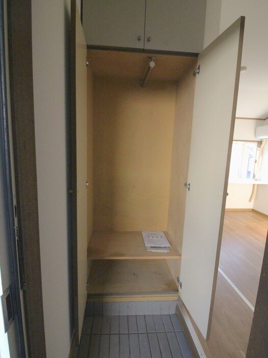 物件内観写真18　(靴箱)