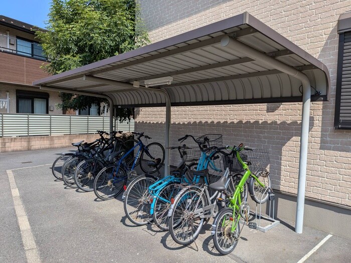 物件外観写真6　(駐輪場)