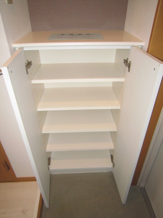 物件内観写真17　(靴箱)