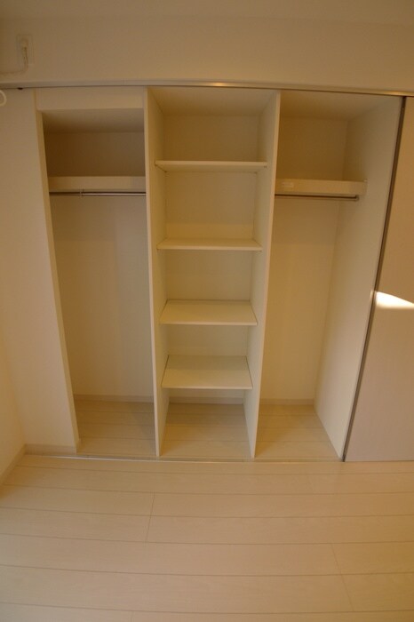 物件内観写真11　(収納)