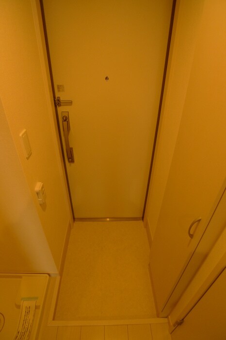 物件内観写真18　(玄関)