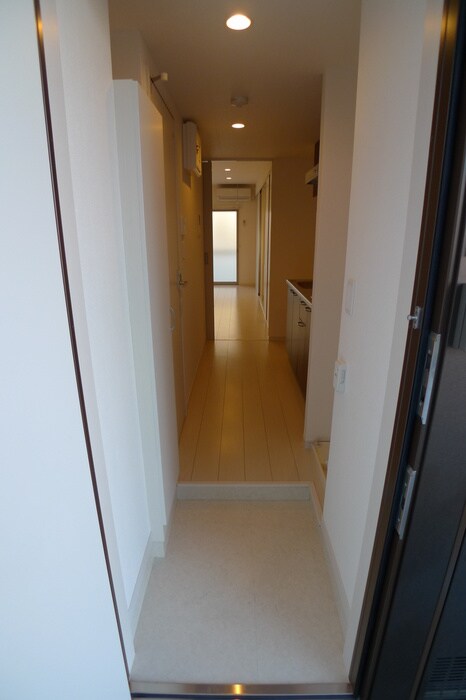 物件内観写真19　(廊下)