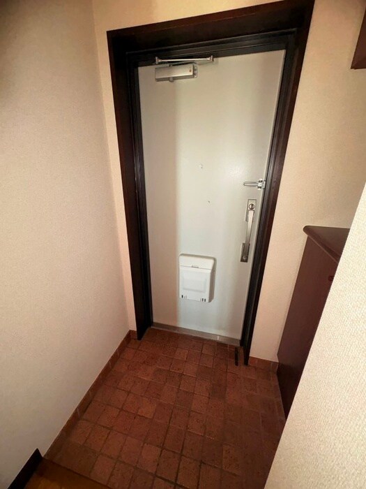 物件内観写真22　(玄関)