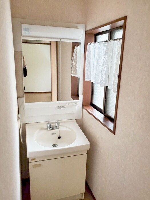 物件内観写真13　(洗面)