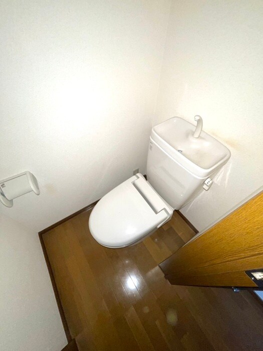 物件内観写真13　(トイレ)