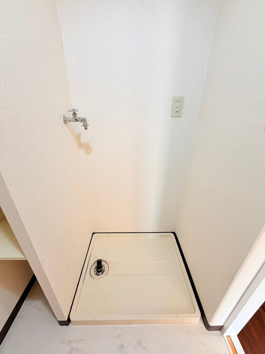 物件内観写真20　(洗濯機置場)