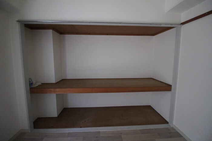 物件内観写真13　(収納)