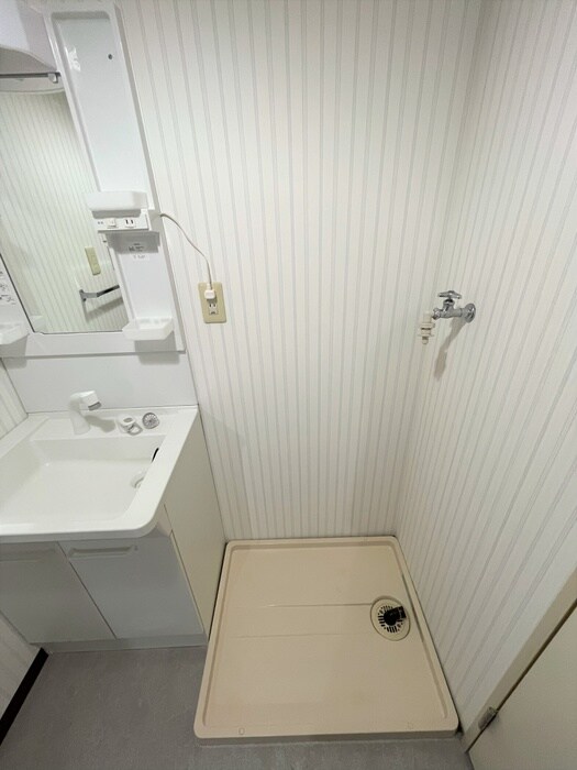 ドエルの洗濯機置場